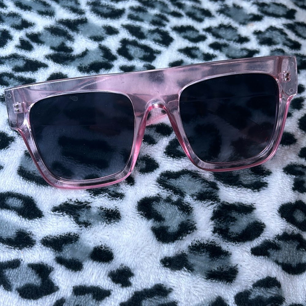 pink sunnies